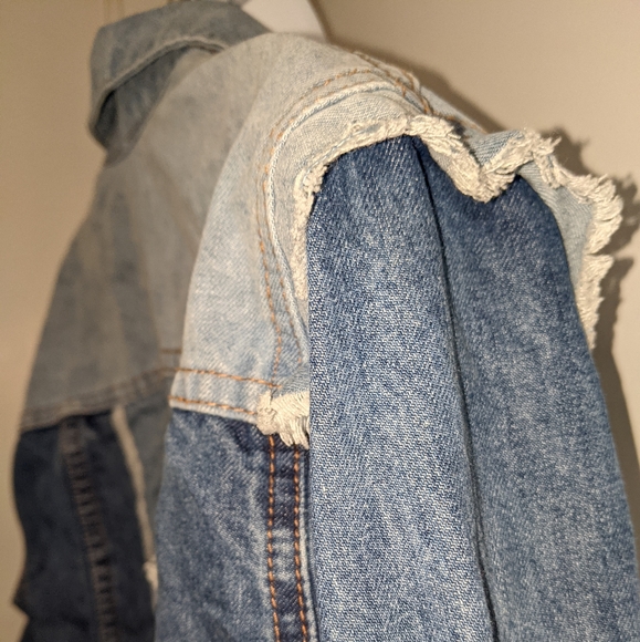 Denim Jean Jacket Patchwork Fringe Pockets Unique - Picture 3 of 5